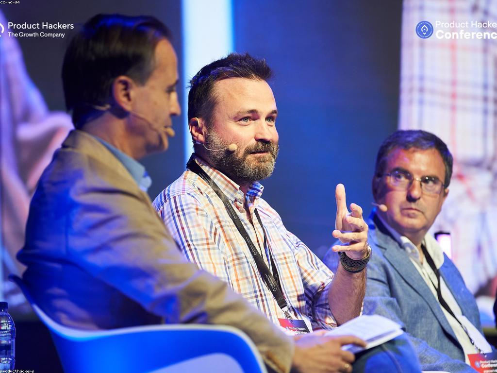 ការវិភាគលទ្ធផល: ការប្រែប្រួលនៃព័ត៌មាន និង អនុវត្តន៍