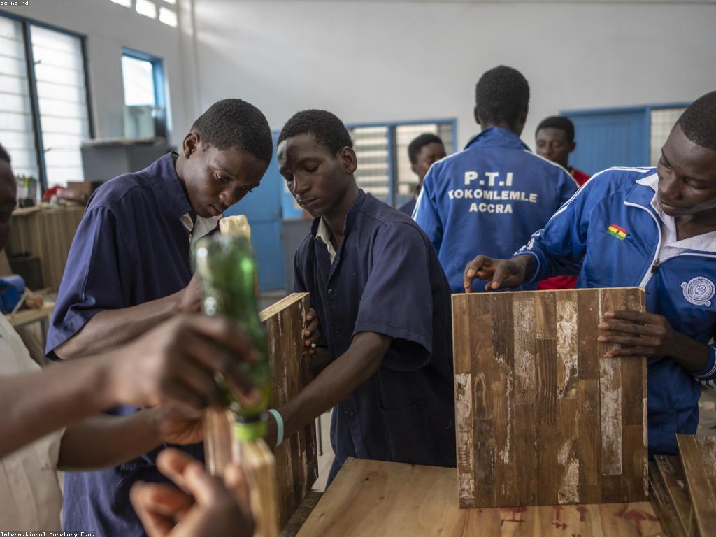 គន្លឹះជោគជ័យ: ការសម្របសម្រួលរវាងការងារ និងជីវិត